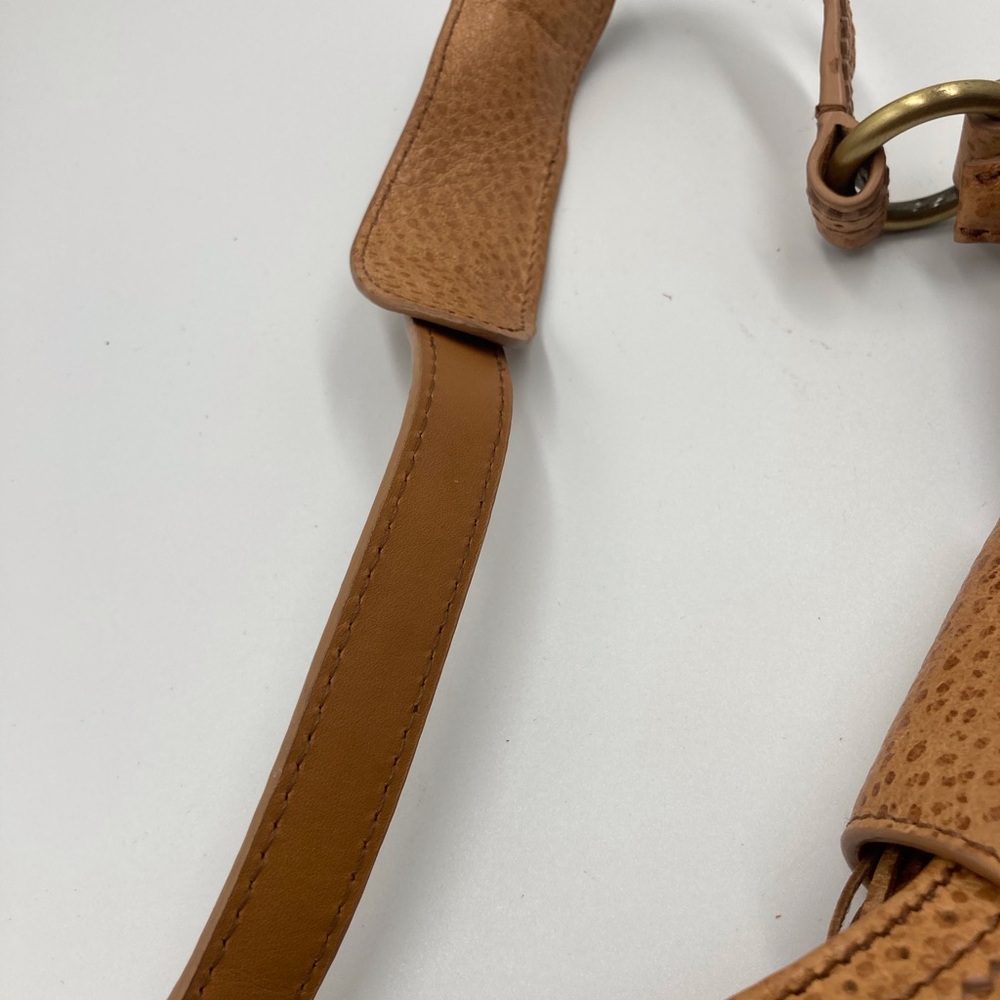 Via Spiga Vintage Tan Western vibe pebbled leather shoulder bag - Picture 8 of 15